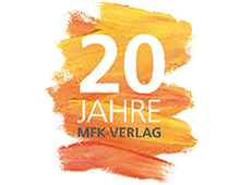 Rundes Logo mit orangen und gelben Pinselstrichen, darauf weißer Text „20 Jahre MFK-Verlag“. Jubiläumsbadge zum 20-jährigen Bestehen des MFK-Verlags, modernes Design, farbenfroh, ideal für Jubiläum und Firmenpräsentation.